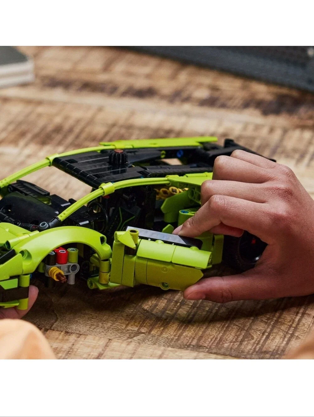 New!LEGO Technic Lamborghini Huracan Advanced Sport car Building Set Y2K Cottage